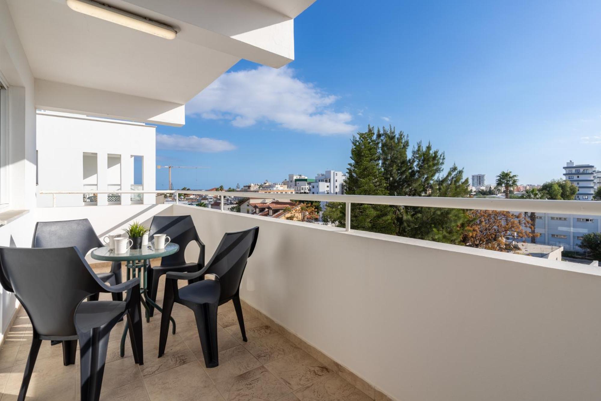 Jayde 2-Bedroom Apartment In Λάρνακα Εξωτερικό φωτογραφία